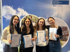 Frühstudentinnen am Don-Bosco-Gymnasium